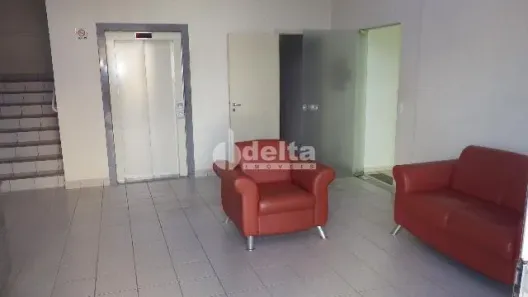 Ponto Comercial à venda, 211m² no Tabajaras, Uberlândia