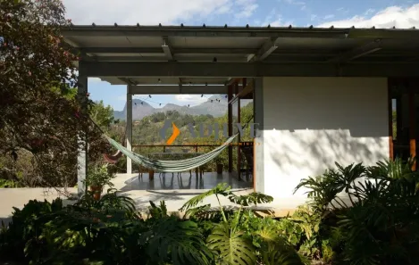 Casa com 3 Quartos para alugar, 10720m² no Itaipava, Petrópolis