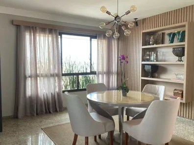 Apartamento com 3 Quartos à venda, 213m² no Mercês, Uberaba