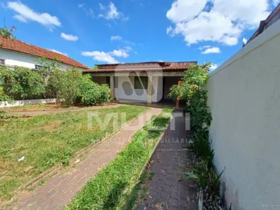 Casa com 4 Quartos para alugar, 195m² no Martins, Uberlândia