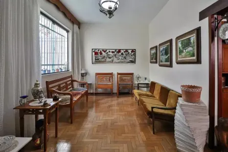 Casa com 4 Quartos à venda, 280m² no São Lucas, Belo Horizonte