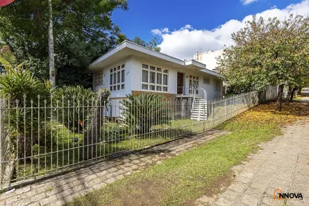 Casa com 4 Quartos à venda, 10m² no Portão, Curitiba