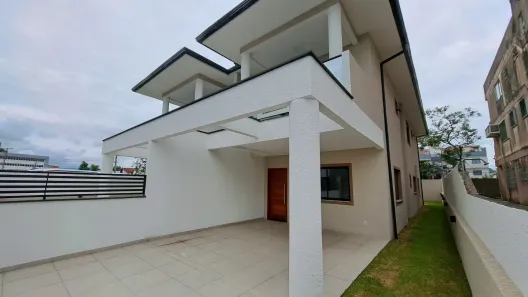 Sobrado com 3 Quartos à venda, 88m² no Canasvieiras, Florianópolis