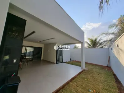 Casa com 3 Quartos à venda, 360m² no Jaraguá, Uberlândia