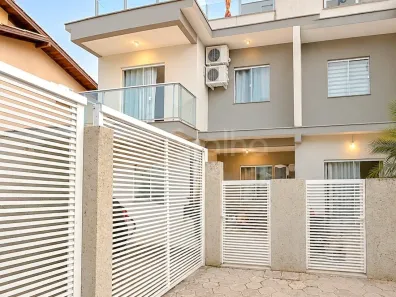 Casa com 3 Quartos à venda, 120m² no Campeche, Florianópolis