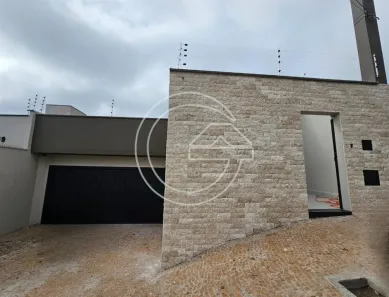 Imóvel Comercial com 3 Quartos para alugar, 10m² no Centro, Marília