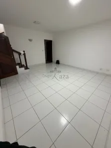 Casa com 3 Quartos para alugar, 150m² no Bosque dos Eucaliptos, São José dos Campos