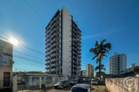 Apartamento com 1 Quarto para alugar, 64m² no Barreiros, São José