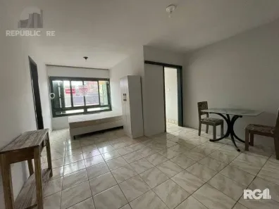 Kitnet à venda, 26m² no Floresta, Porto Alegre