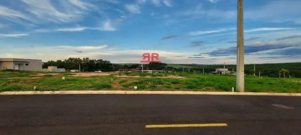 Lote/Terreno à venda, 300m² no Residencial Villa de León, Piratininga
