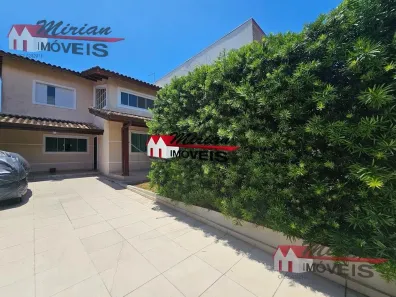 Sobrado com 4 Quartos à venda, 365m² no Parque Turistico, Peruíbe