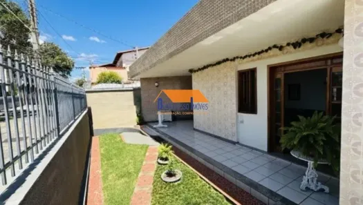 Casa com 3 Quartos à venda, 250m² no Caiçaras, Belo Horizonte