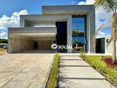 Casa de Condomínio com 3 Quartos à venda, 253m² no Triângulo, Porto Velho
