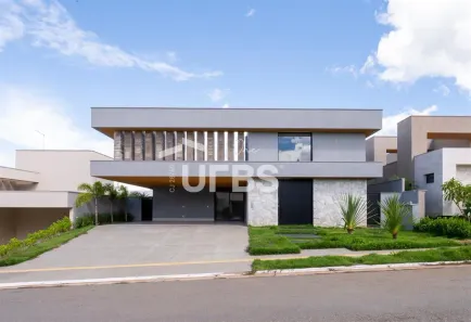 Casa de Condomínio com 4 Quartos à venda, 351m² no Jardins Milão, Goiânia