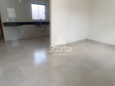 Casa com 3 Quartos à venda, 75m² no Jardim Europa, Uberlândia