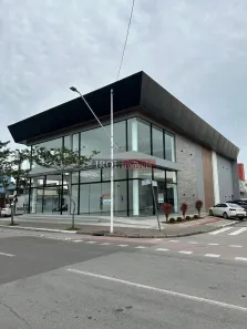 Sala Comercial para alugar, 390m² no São Vicente, Itajaí