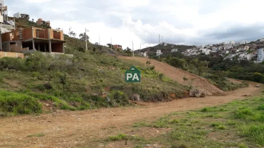 Lote/Terreno à venda, 250m² no Jardim das Hortênsias, Poços de Caldas