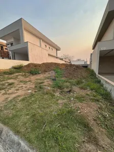 Lote/Terreno à venda, 250m² no Jardim América, Jacareí