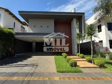 Casa de Condomínio com 4 Quartos à venda, 290m² no Jardins Madri, Goiânia