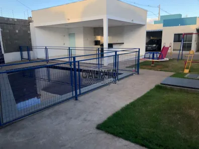 Casa com 2 Quartos à venda, 50m² no Loteamento Residencial Pequis, Uberlândia