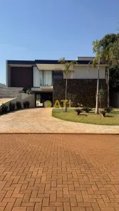 Casa de Condomínio com 4 Quartos à venda, 1523m² no Jardim Guaporé, Ourinhos