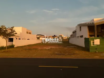 Lote/Terreno à venda, 468m² no Granja Marileusa, Uberlândia