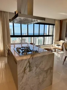 Apartamento com 3 Quartos para alugar, 130m² no Centro, Balneário Camboriú