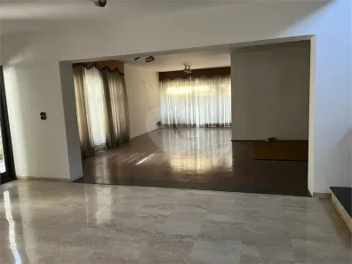 Sobrado com 4 Quartos à venda, 637m² no Vila Nova Conceição, São Paulo