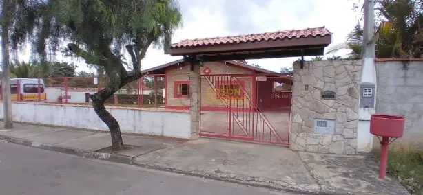 Fazenda/Sítio com 3 Quartos à venda, 307m² no Nossa Senhora do Perpétuo Socorro, Pindamonhangaba