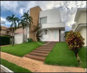 Casa de Condomínio com 4 Quartos à venda, 320m² no Jardins Atenas, Goiânia