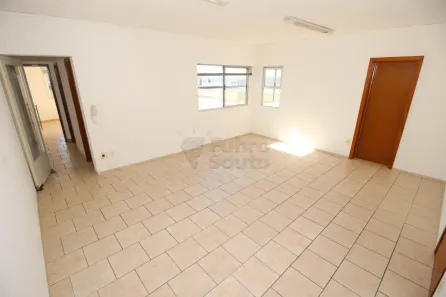 Apartamento com 2 Quartos para alugar, 74m² no Centro, Pelotas