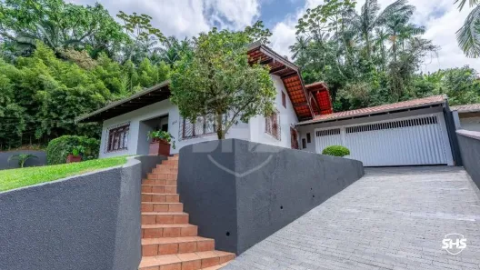 Casa com 3 Quartos para alugar, 220m² no Itoupava Norte, Blumenau