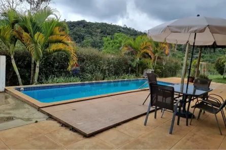 Fazenda/Sítio com 5 Quartos à venda, 427m² no Vale Imperial, Itabirito