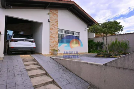 Casa com 3 Quartos à venda, 167m² no Centro, Peruíbe