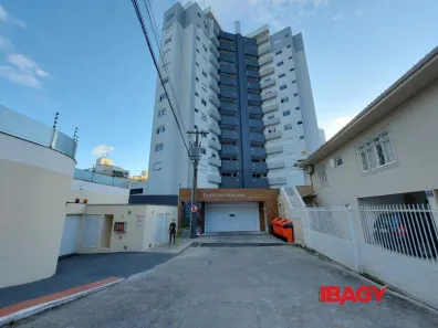 Apartamento com 2 Quartos para alugar, 74m² no Itacorubi, Florianópolis