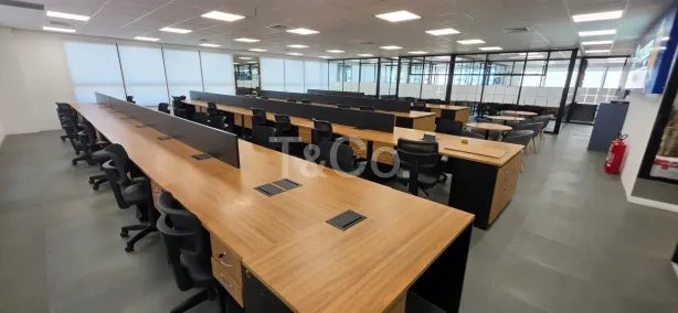 Sala Comercial para alugar, 400m² no Parque dos Resedás, Campinas