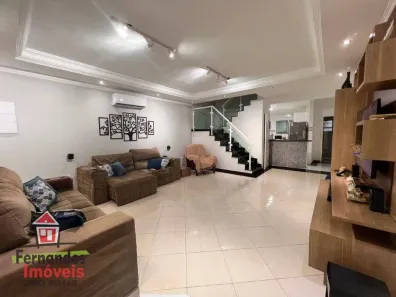 Sobrado com 3 Quartos à venda, 97m² no Maracanã, Praia Grande