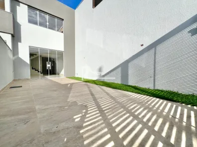Casa com 3 Quartos à venda, 177m² no Planalto, Belo Horizonte