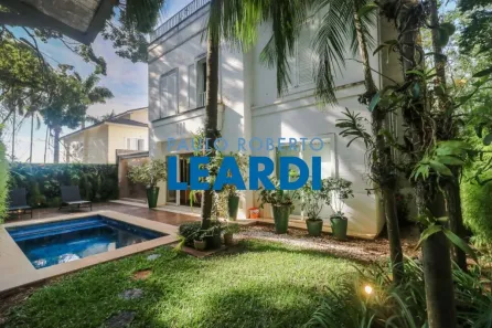 Casa de Condomínio com 4 Quartos à venda, 387m² no Jardim Morumbi, São Paulo