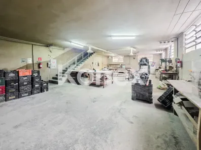 Galpão/Depósito/Armazém à venda, 678m² no Liberdade, São Paulo