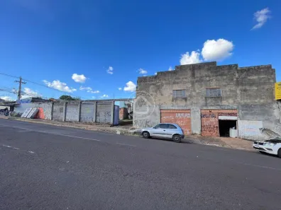 Galpão/Depósito/Armazém à venda, 556m² no Amambaí, Campo Grande