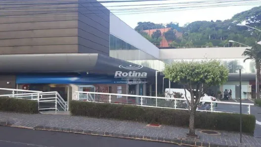 Ponto Comercial para alugar, 120m² no Vigilato Pereira, Uberlândia