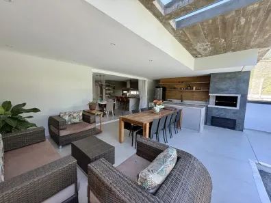 Casa com 4 Quartos à venda, 283m² no Ribeirão da Ilha, Florianópolis