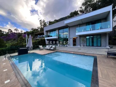 Casa de Condomínio com 5 Quartos à venda, 415m² no Carlos Guinle, Teresópolis