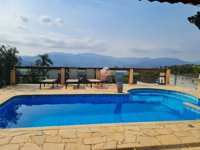 Fazenda/Sítio com 4 Quartos à venda, 650m² no Jardim das Cerejeiras, Arujá
