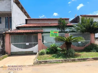 Casa com 3 Quartos à venda, 200m² no Residencial do Bosque, Brasília