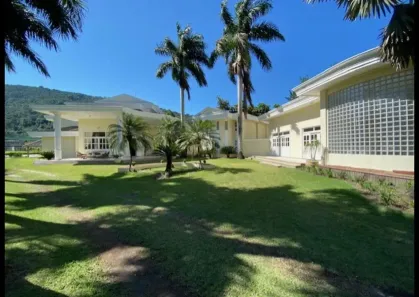 Sobrado com 8 Quartos para alugar, 1200m² no Marina, Mangaratiba