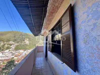 Casa com 3 Quartos à venda, 86m² no Estrada da Saudade, Petrópolis