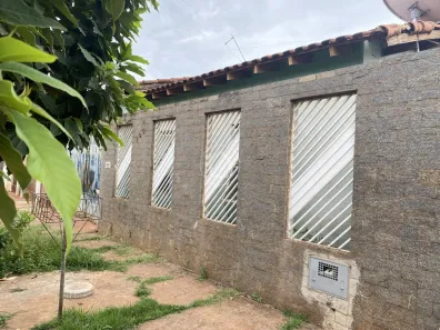 Casa com 3 Quartos à venda, 184m² no Coophasul, Campo Grande