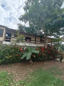 Sobrado com 10 Quartos à venda, 215m² no Guaraná, Aracruz